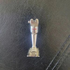 Bernina 1C Vintage Old Style Reverse Pattern Sewing machine Foot